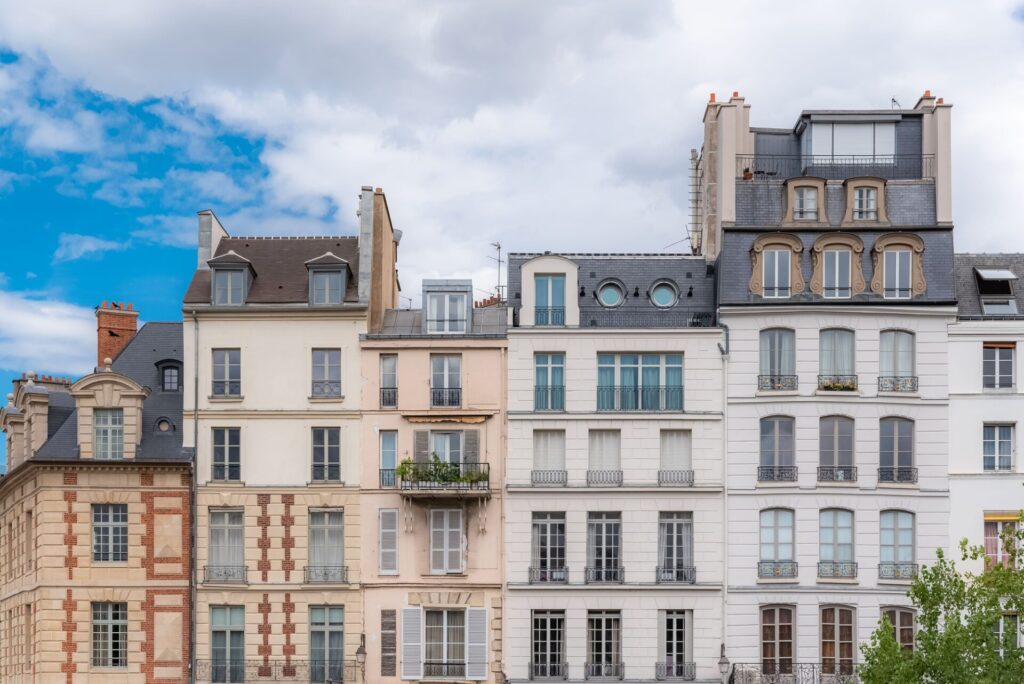 Edificios de la zona de Saint - Eustache. en París