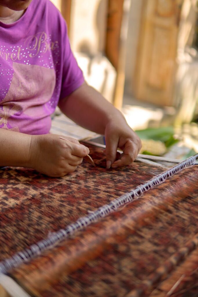 traditional balinese gringsing weaving process